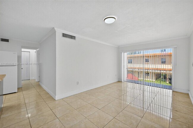 Building Photo - 3501 W 11th Ave