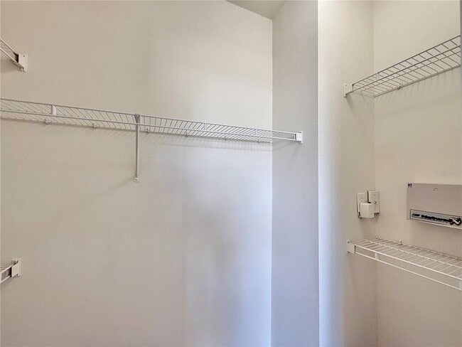 Building Photo - 8801 Villa View Cir