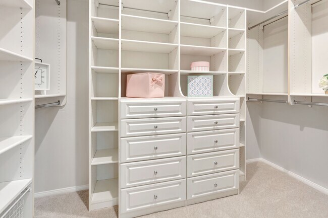 Building Photo - 132 Spring Valley