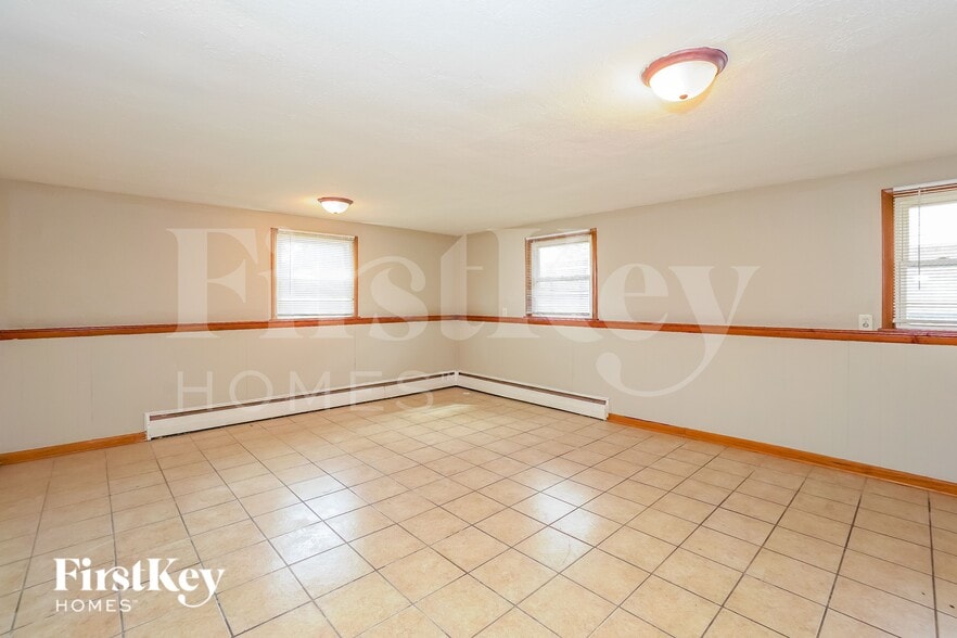 Building Photo - 17922 Rose St