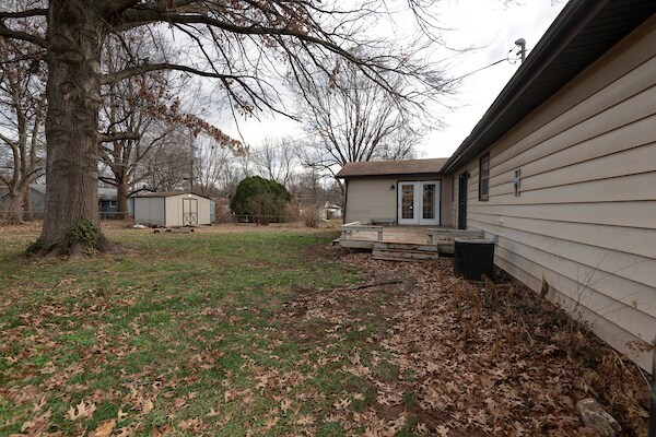 Building Photo - 3128 S Pinehurst Ave