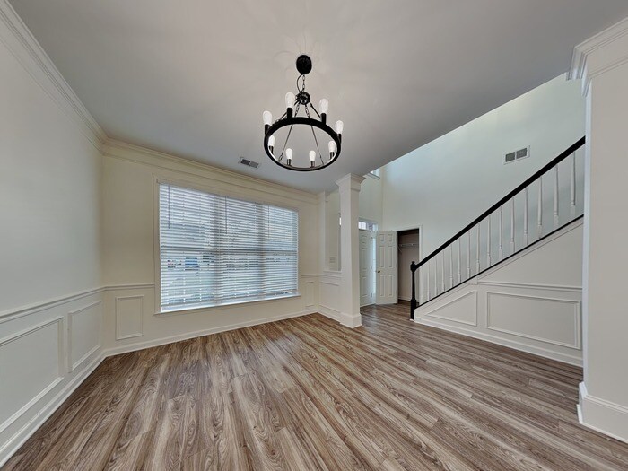 Building Photo - 5859 Crimson Oak Ct