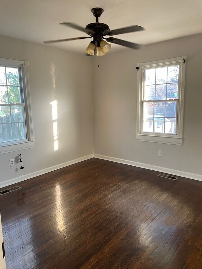 Building Photo - 5 Points Bungalow