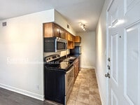 Building Photo - 2020 S Congress Ave