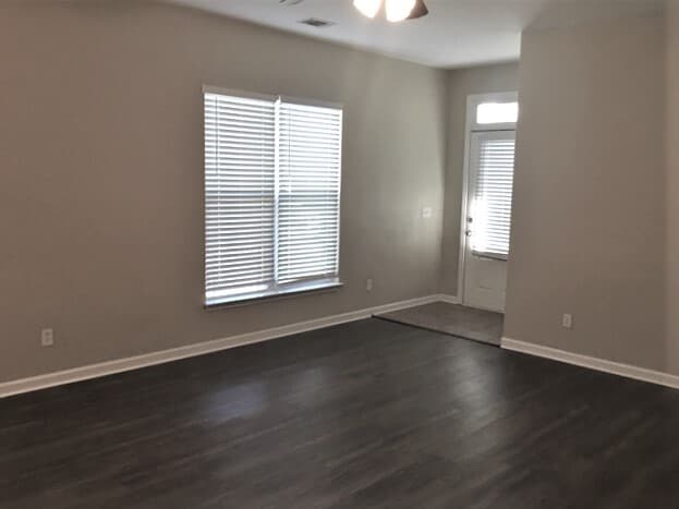 Building Photo - 17 Isle Of Palms E