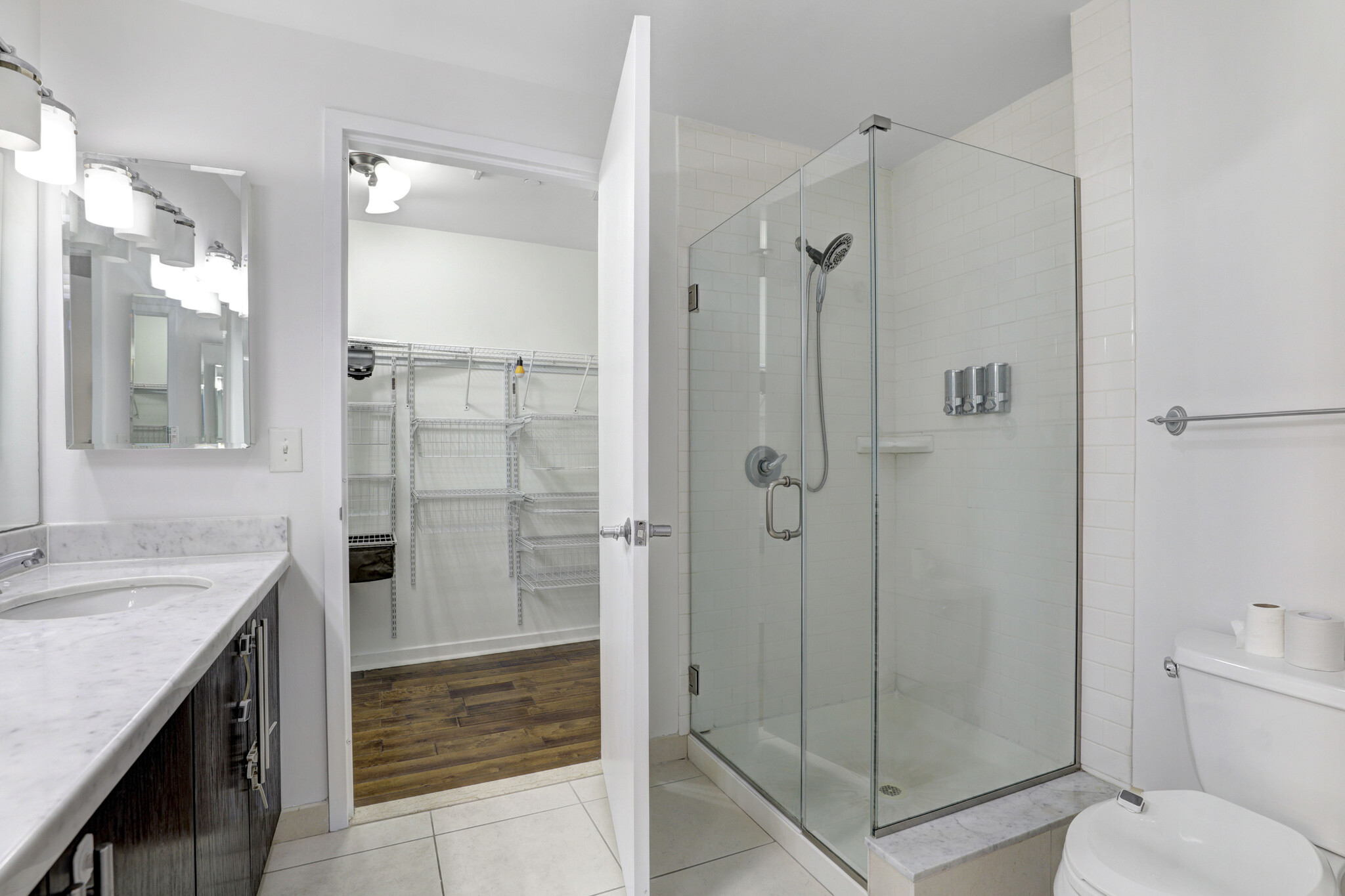 Master bathroom with walking closet - 149 Essex St