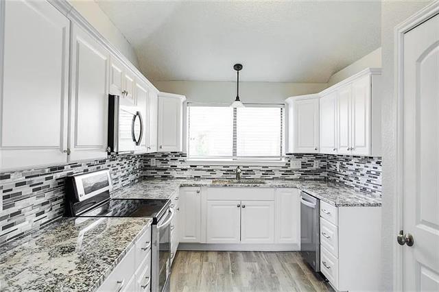 Building Photo - 1510 Gardenia Dr