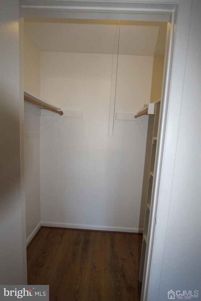 Building Photo - 5310 Ravens Crest Dr