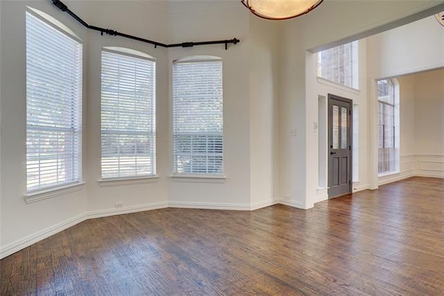 Building Photo - 1307 Normandy Dr