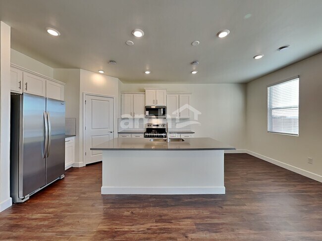 Building Photo - 7456 S Via Bombachas