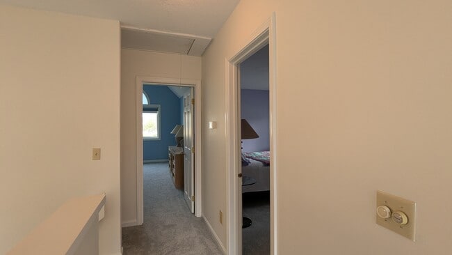 Building Photo - 11 Songbird Ln