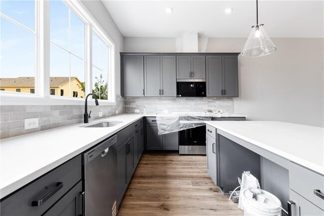 Building Photo - 426 Argosy Circle