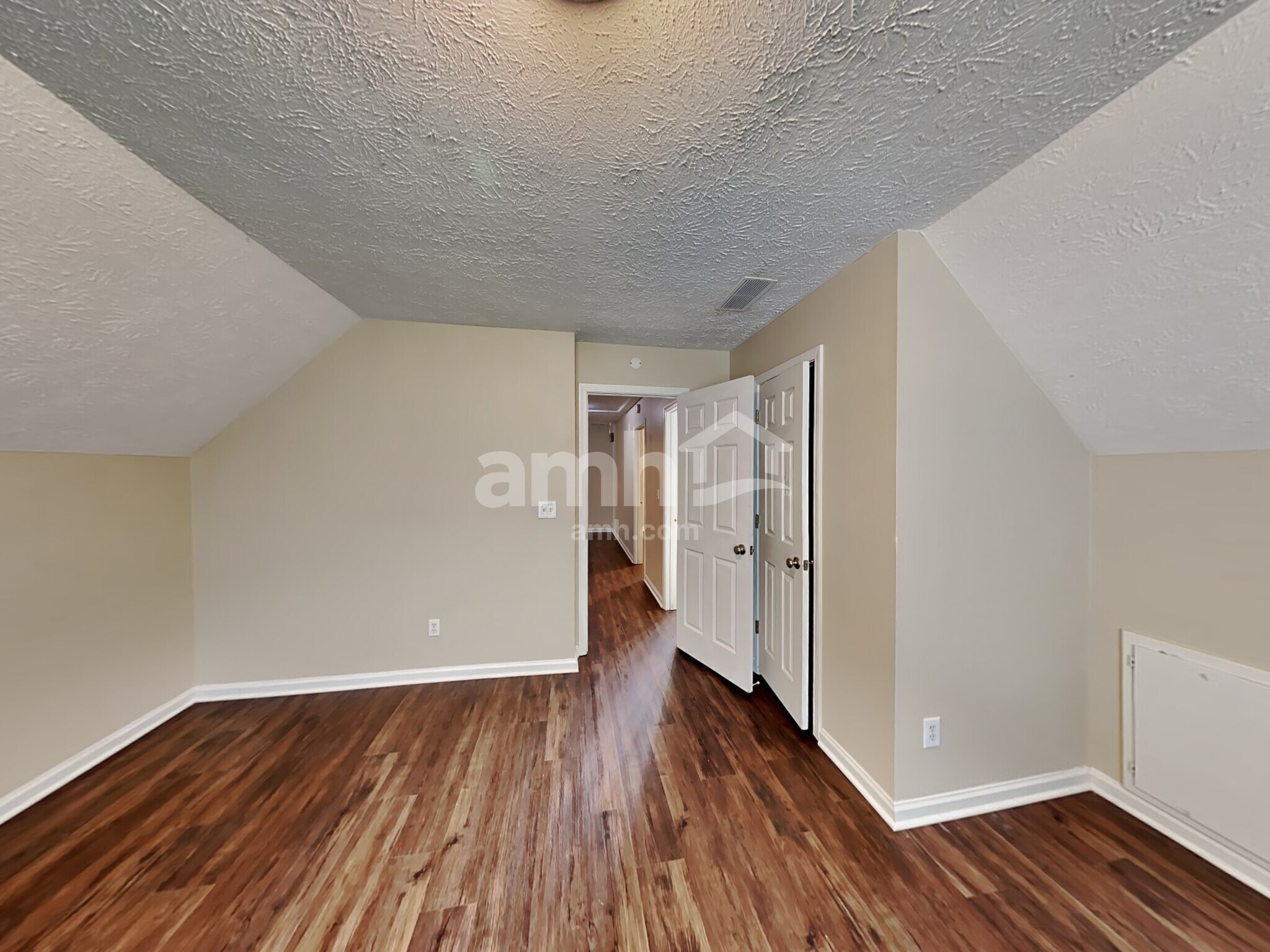 Building Photo - 2380 Sailor Ln