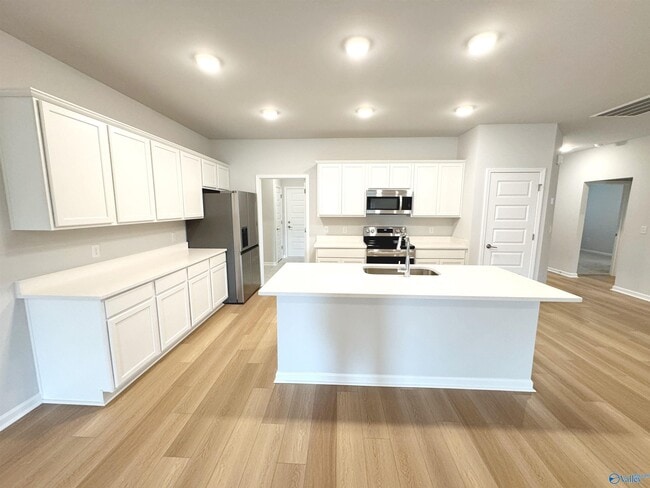 Building Photo - 207 Osceola Cir