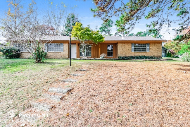 Building Photo - 4000 Sandra Ln