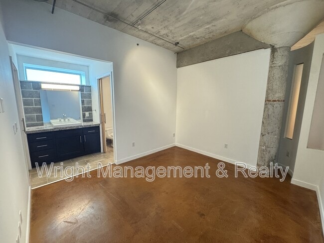 Building Photo - 101 N 12th St