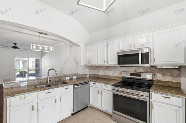 Building Photo - 575 S Virginia Hills Dr