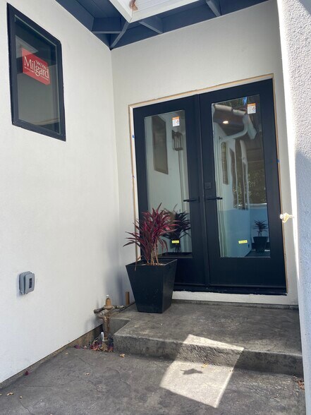 Primary Photo - 14381 Maclay Ct