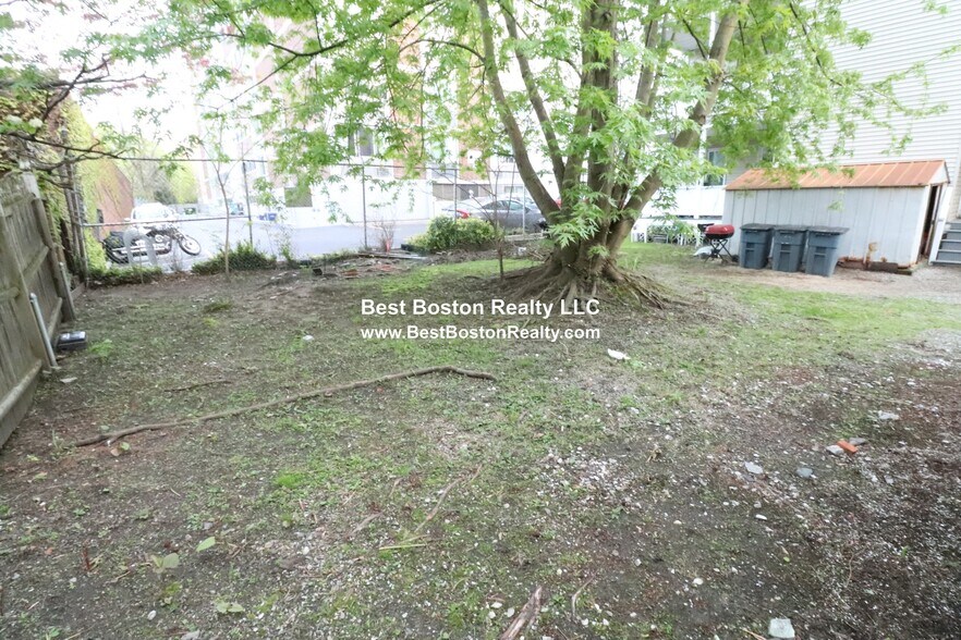 Building Photo - 429 Franklin St