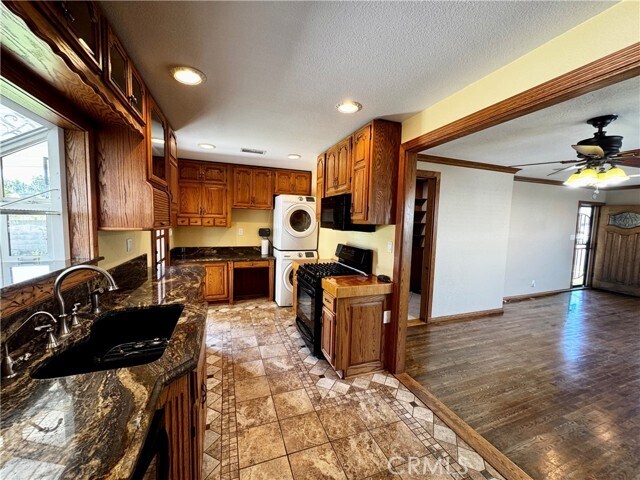 Building Photo - 14414 Studebaker Rd