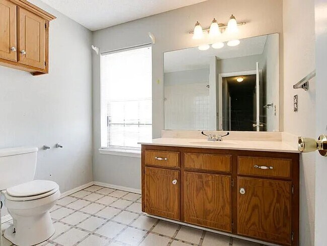 Building Photo - NORMAN, OKLAHOMA - MINUTES TO UNIVERSITY OF OKLAHOMA