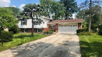 Building Photo - 518 69th St