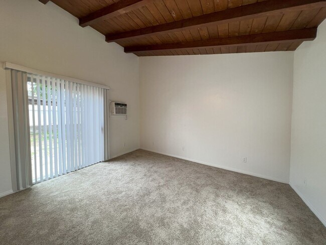 Building Photo - Must See 4 bedroom 2 and a half bathroom home in El Cajon