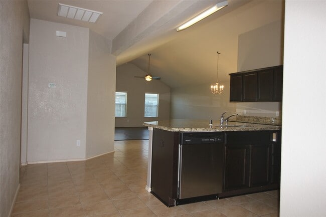 Building Photo - 7203 Basque Country Dr