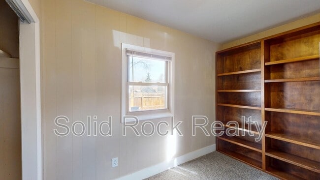 Building Photo - 1917 Ouray Ave