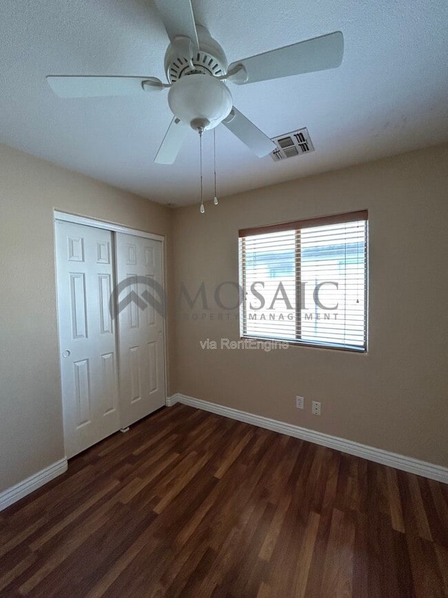 Building Photo - 10348 E Crescent Ave