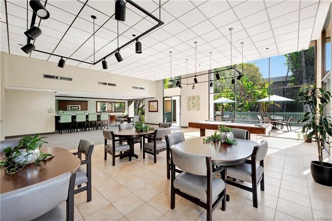 Building Photo - 564 N Bellflower Blvd