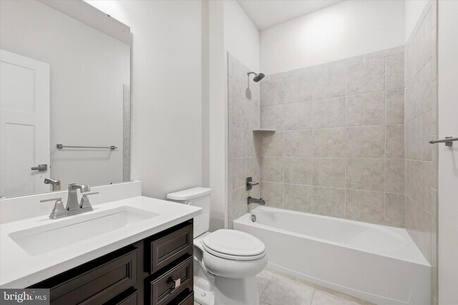 Building Photo - 115 Tonio Pl