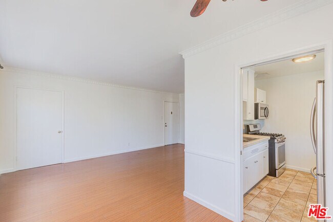 Building Photo - 1643 N Formosa Ave