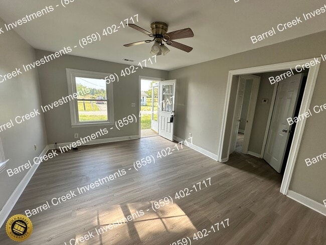 Building Photo - 2-Bedroom, 1-Bath Home with Garage!