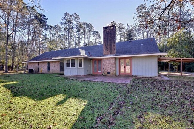 Building Photo - 117 Devereux Drive