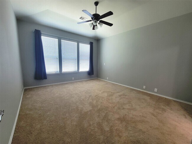 Building Photo - 17006 Cherokee Lake Ln