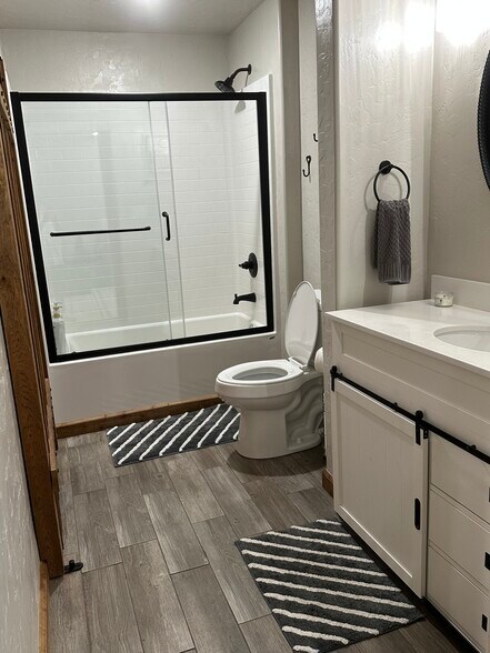 Building Photo - 24711 OK-58