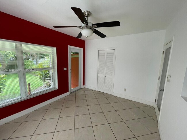 Building Photo - 1612 NE 110th Terrace