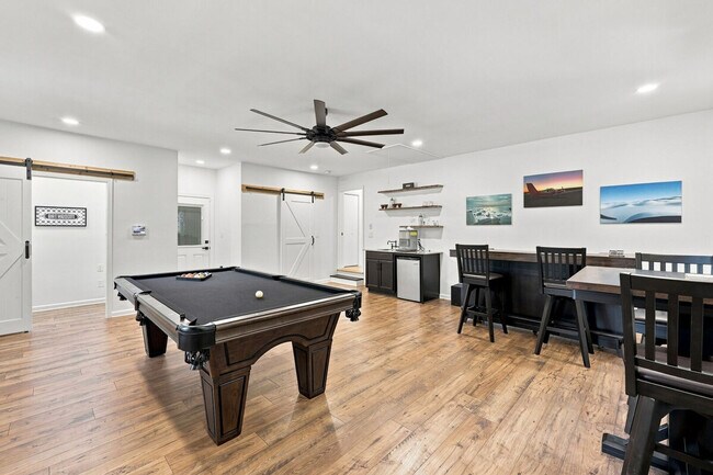 Building Photo - 4225 Twin Rivers Dr