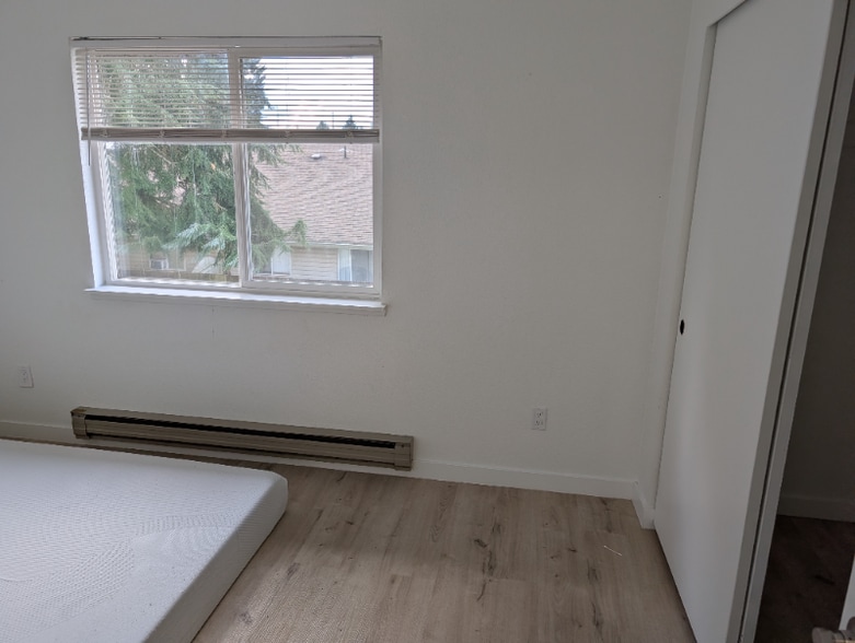 Building Photo - 4617 80th St NE