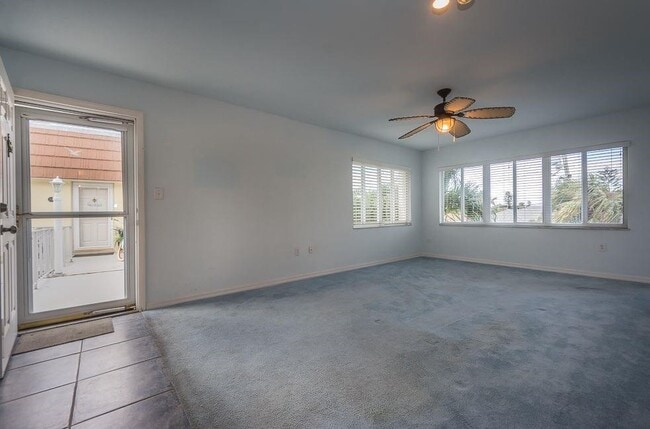 Building Photo - 1315 Bayshore Dr