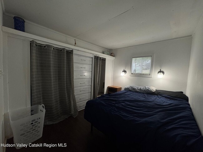 Building Photo - 384 Glenerie Blvd