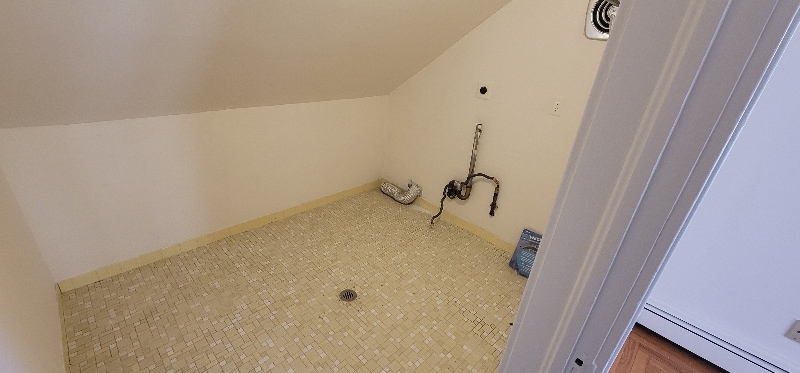 Building Photo - 27 Jackson St