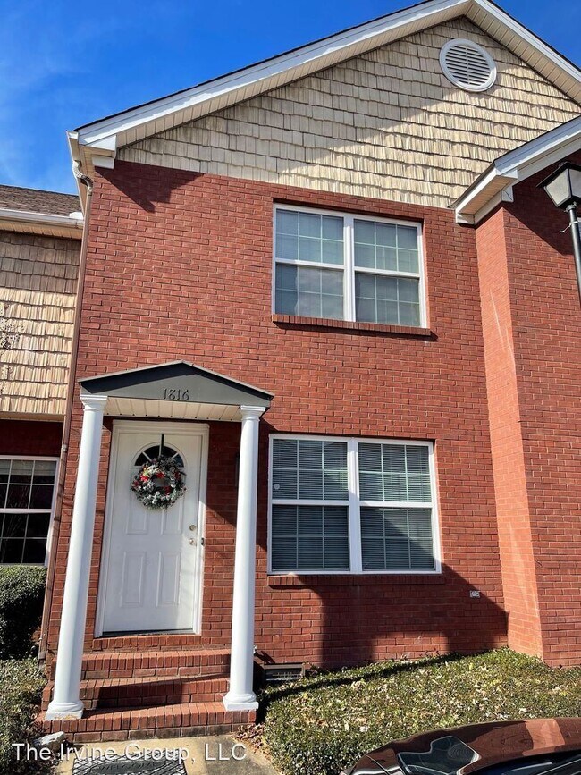 Primary Photo - 2 br, 2.5 bath House - 1816 Station Drive