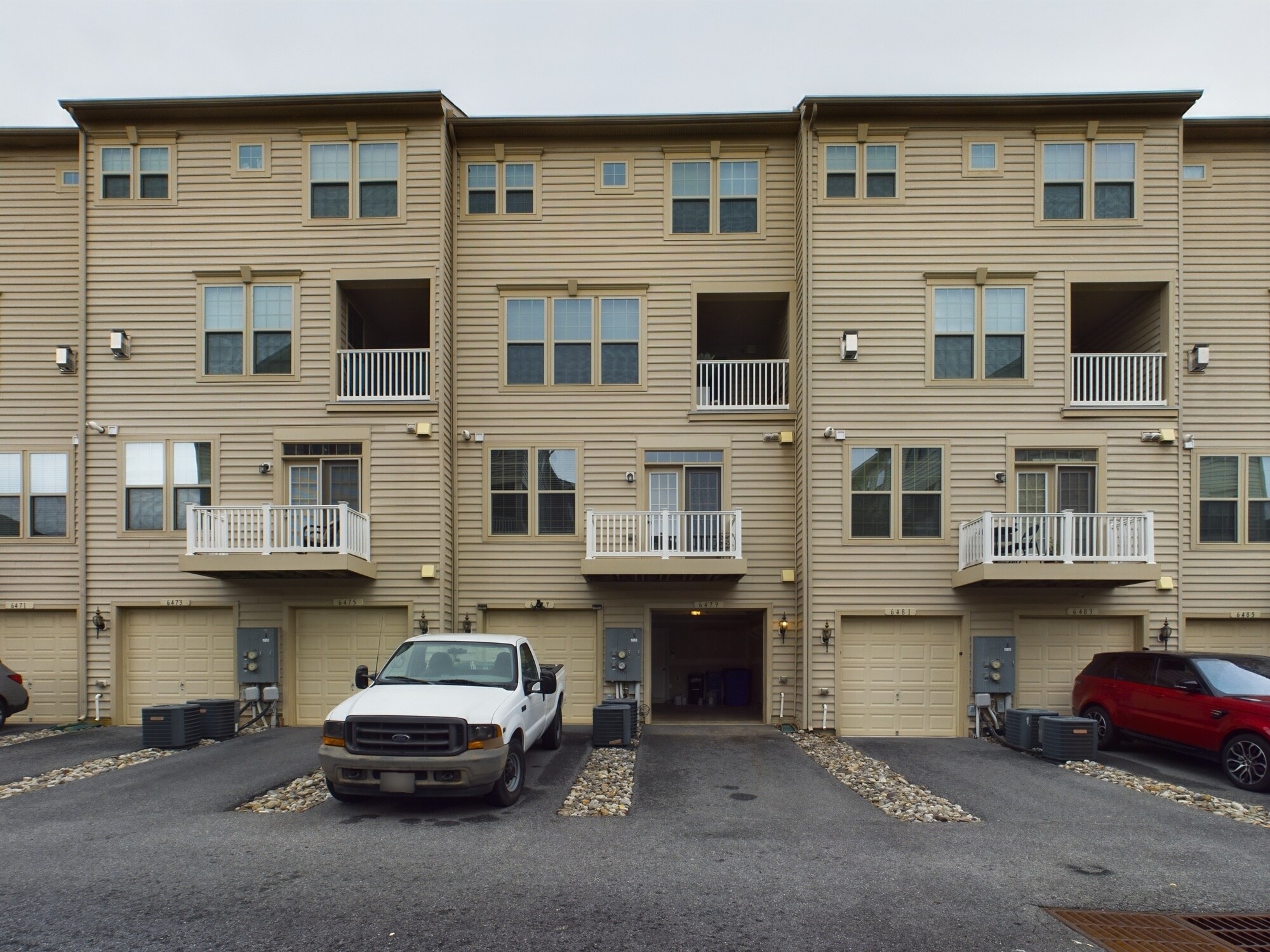 Building Photo - 6479 Jack Linton Dr S