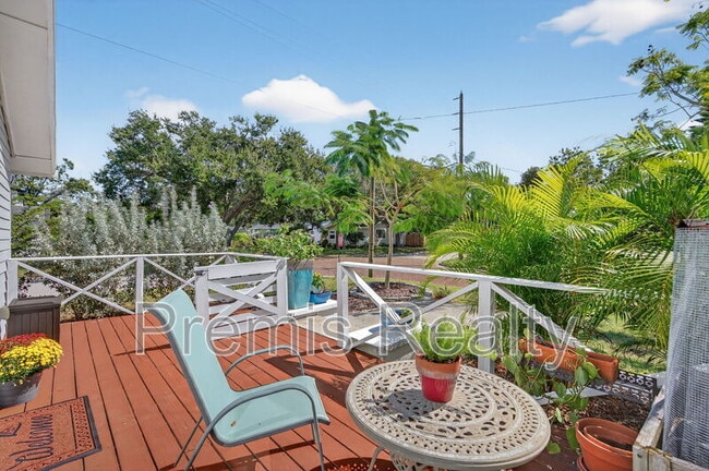 Building Photo - 4201 3rd Ave N