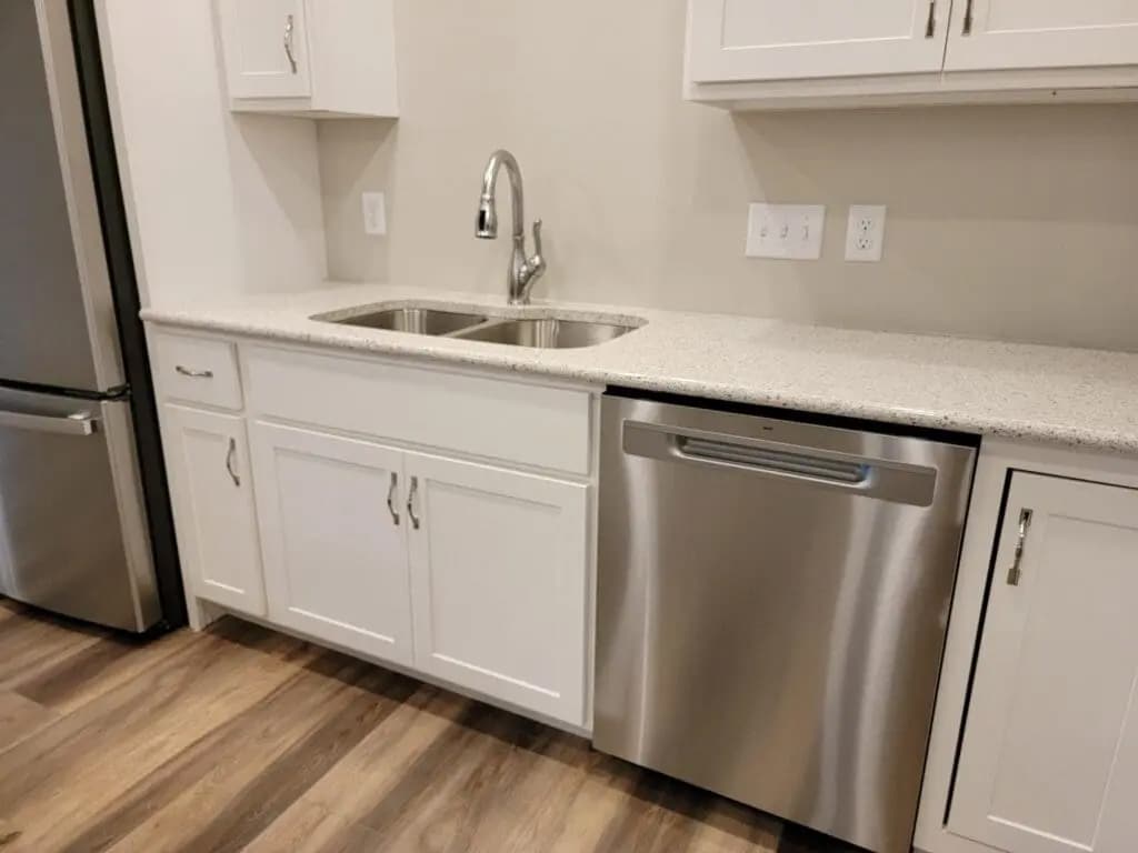 Building Photo - 605 White Chapel Rd