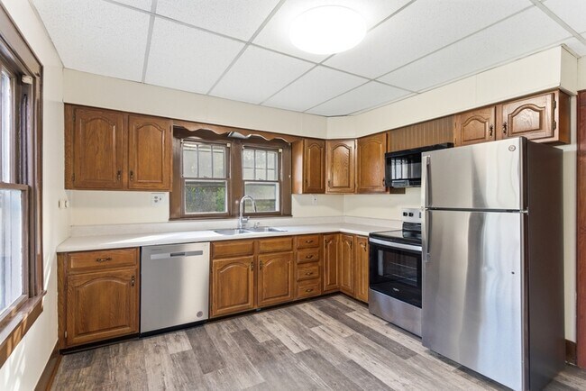 Building Photo - 7817 Old Rutledge Pike