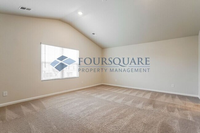 Building Photo - SPACIOUS HOME in Autumn Lakes with a FLEXIBLE FLOOR PLAN AND SOLAR PANELS, 5 BEDS 2.5 BATH