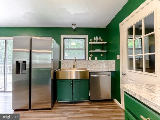 Building Photo - 45381 Abell Dr
